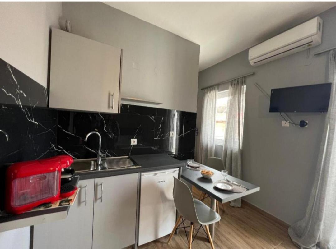 Spiros Apartment In The Center Of Preveza Dodonis 32 Экстерьер фото